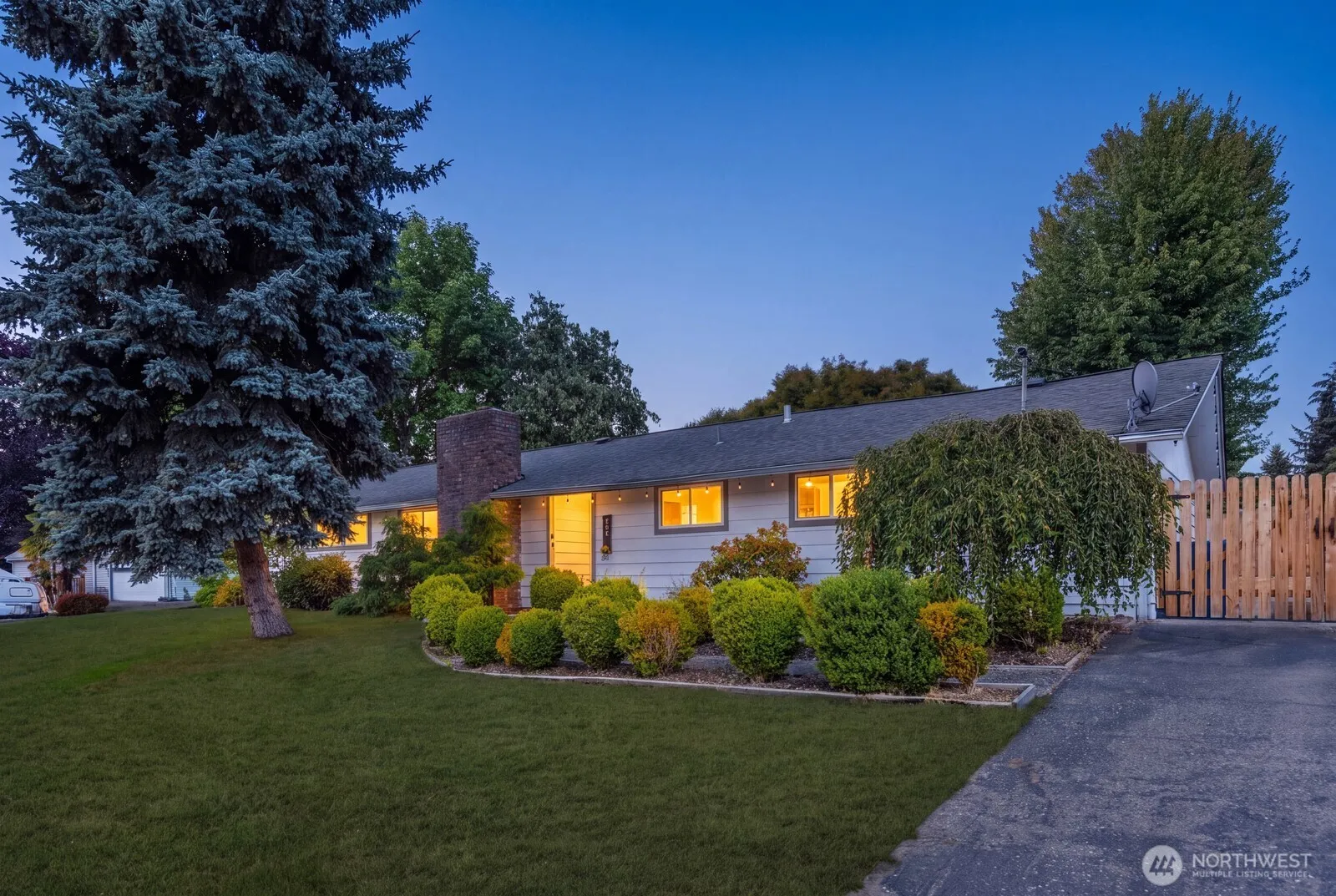 Property photo for 606 Crest Avenue, Kent photo 2