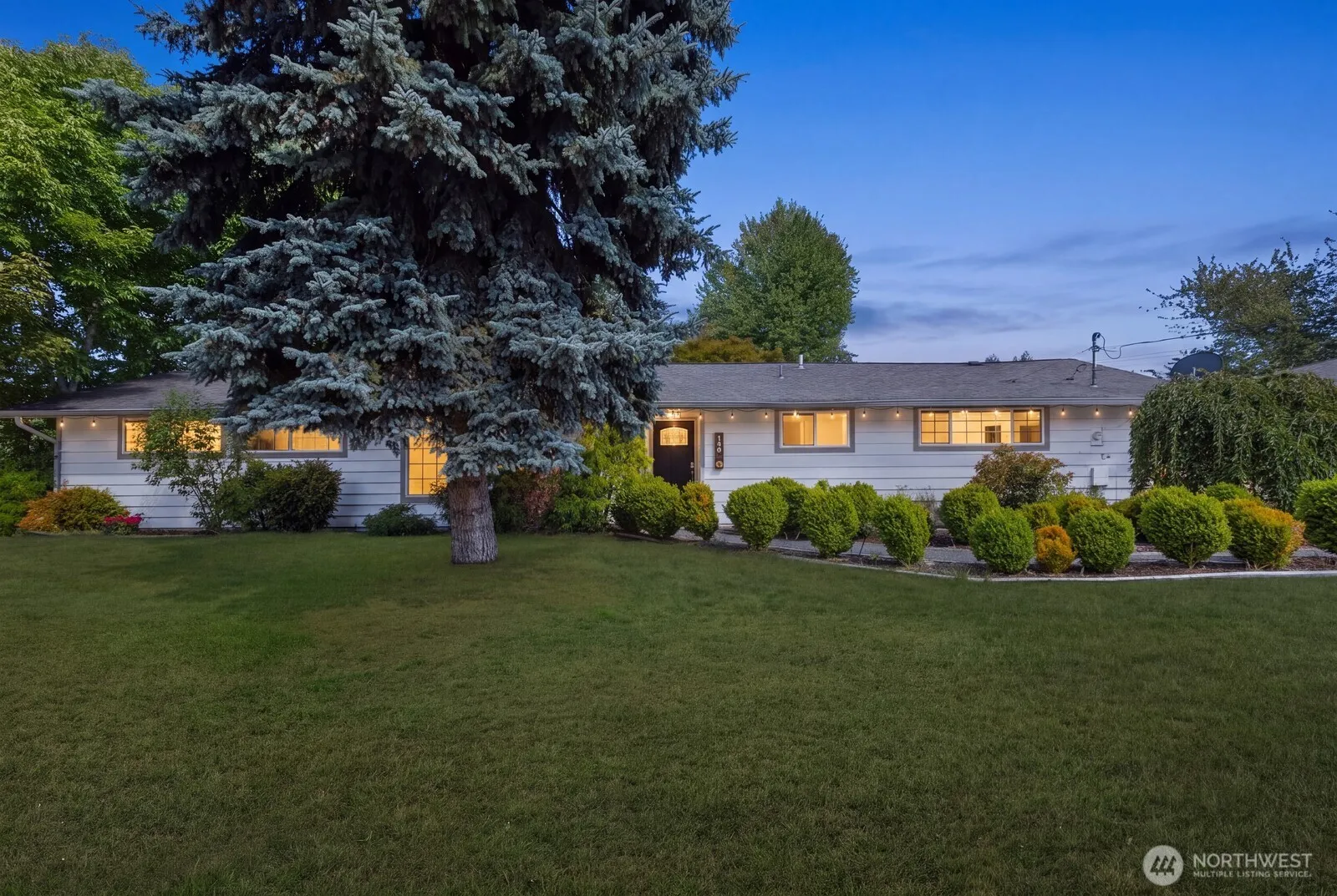 Property photo for 606 Crest Avenue, Kent