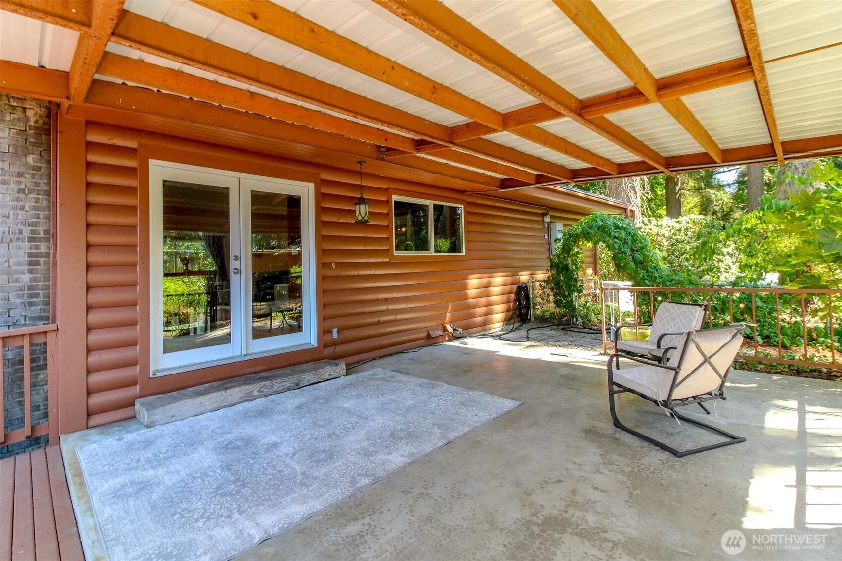 Property photo for 30455 Kent Black Diamond Road, Kent photo 3