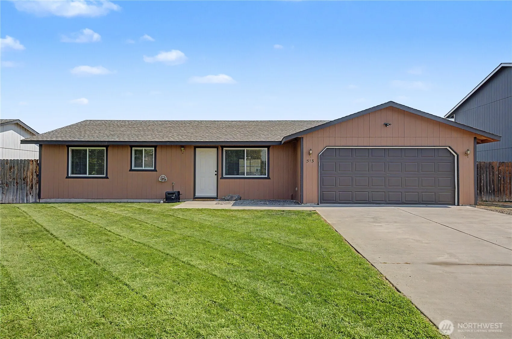 Property photo for 513 Monarch Street, Moses Lake photo 2