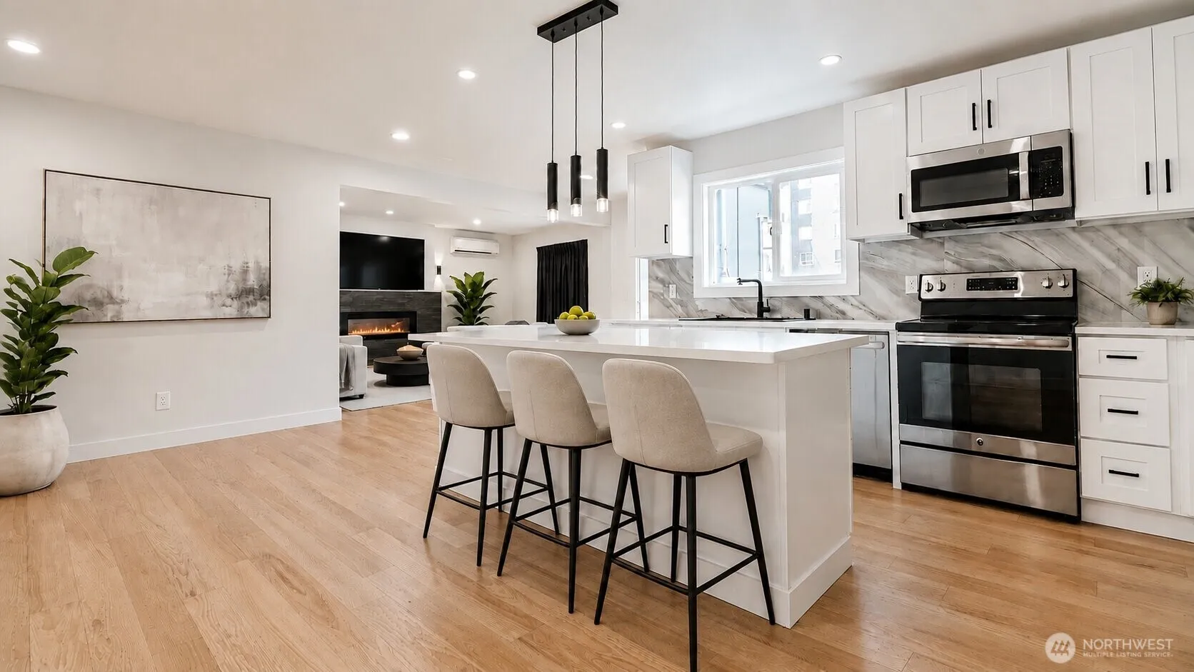 Property photo for 11232 1st Avenue S, Seattle photo 5