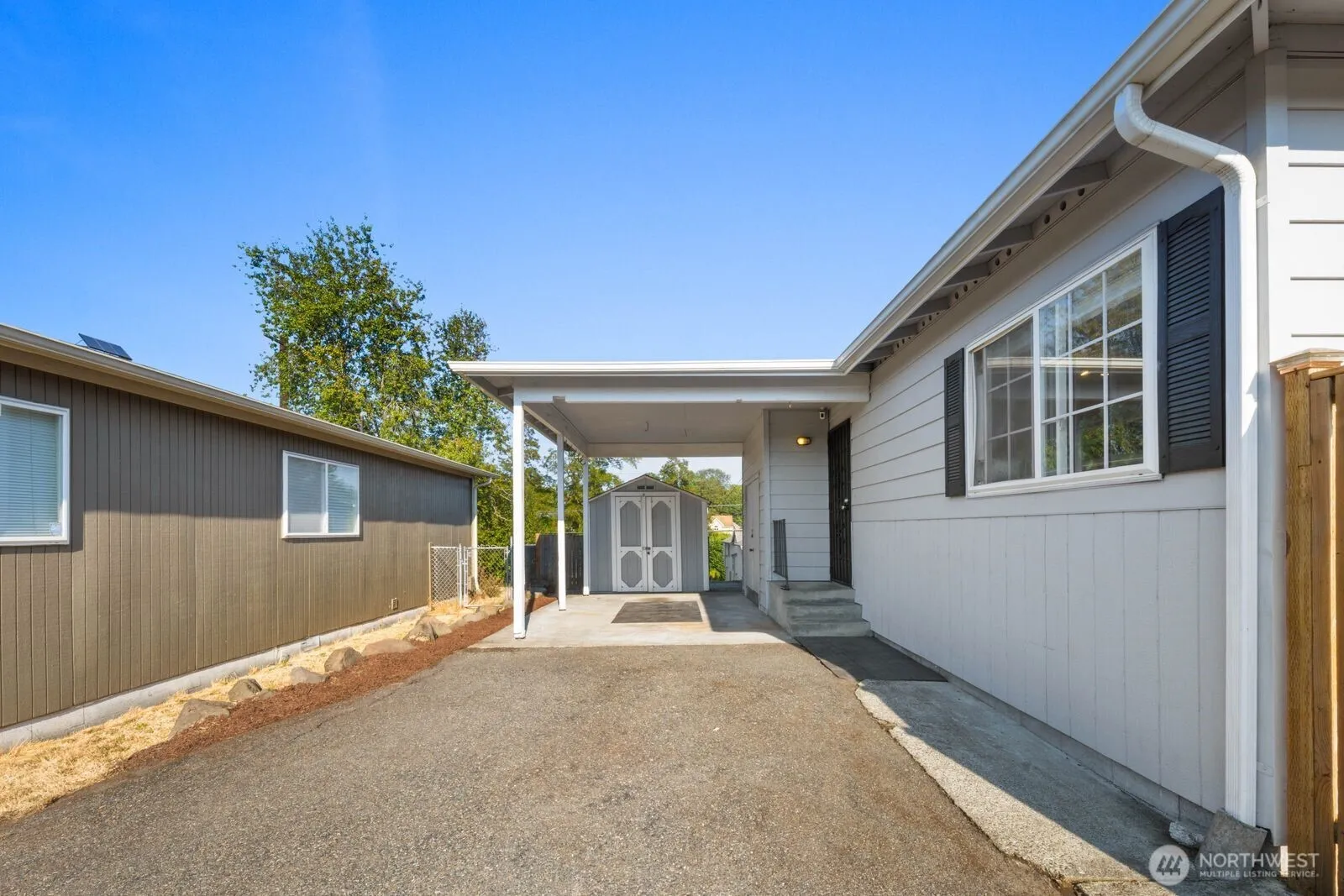 Property photo for 4131 21st Avenue Sw, Seattle photo 4