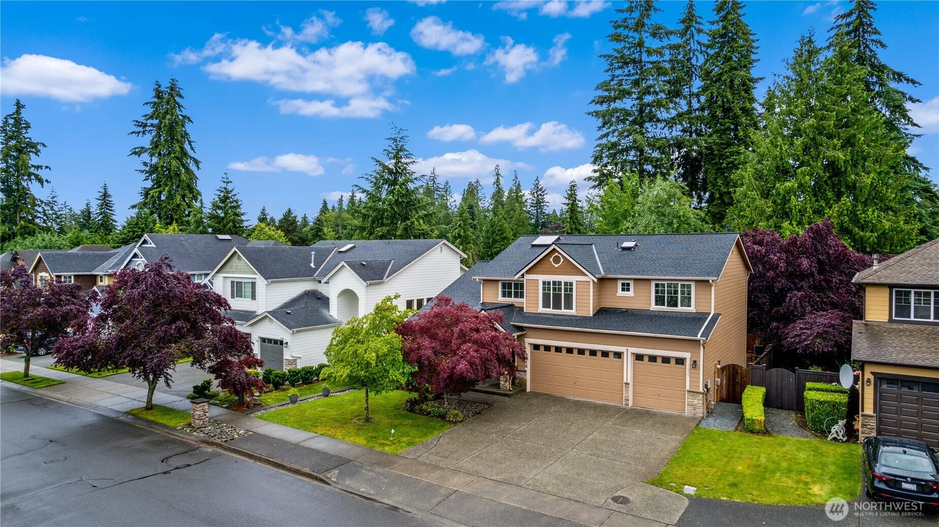 Property photo for 17030 31st Drive Se, Bothell photo 2