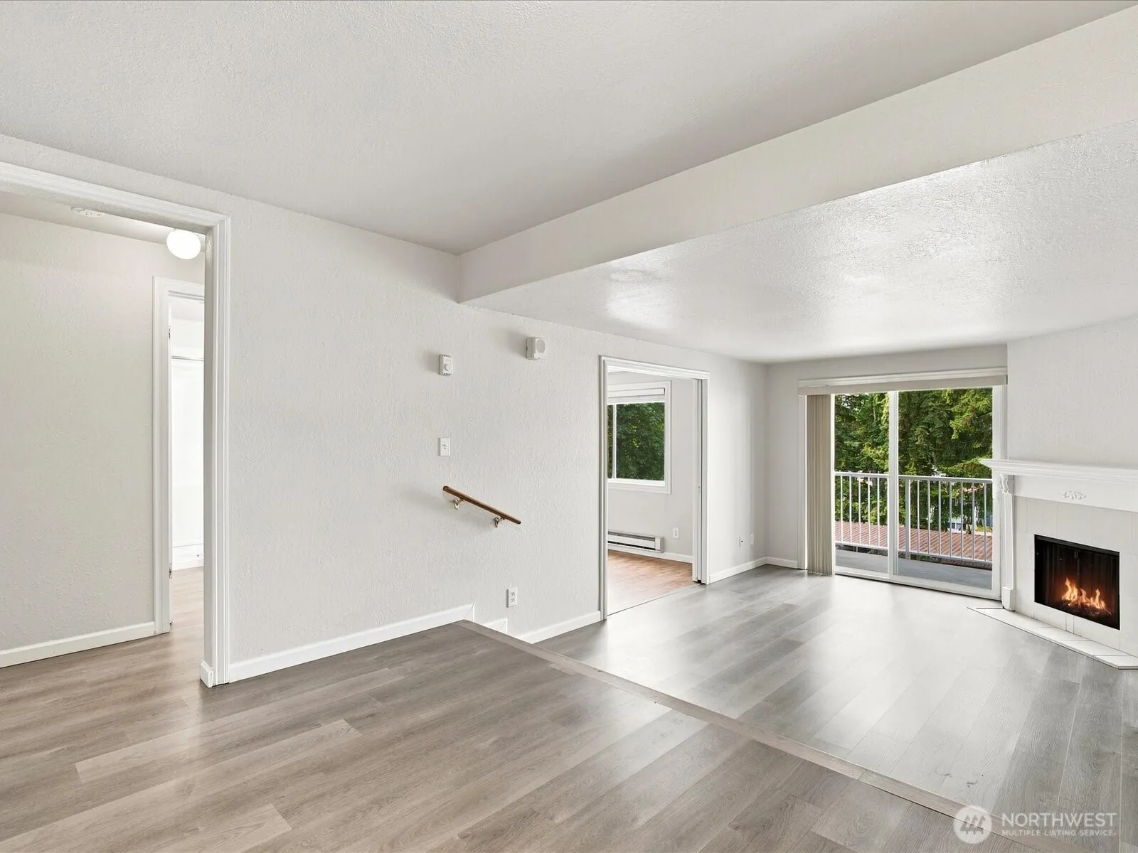 Property photo for 9484 Redmond-woodinville Road Ne #c204, Redmond photo 5