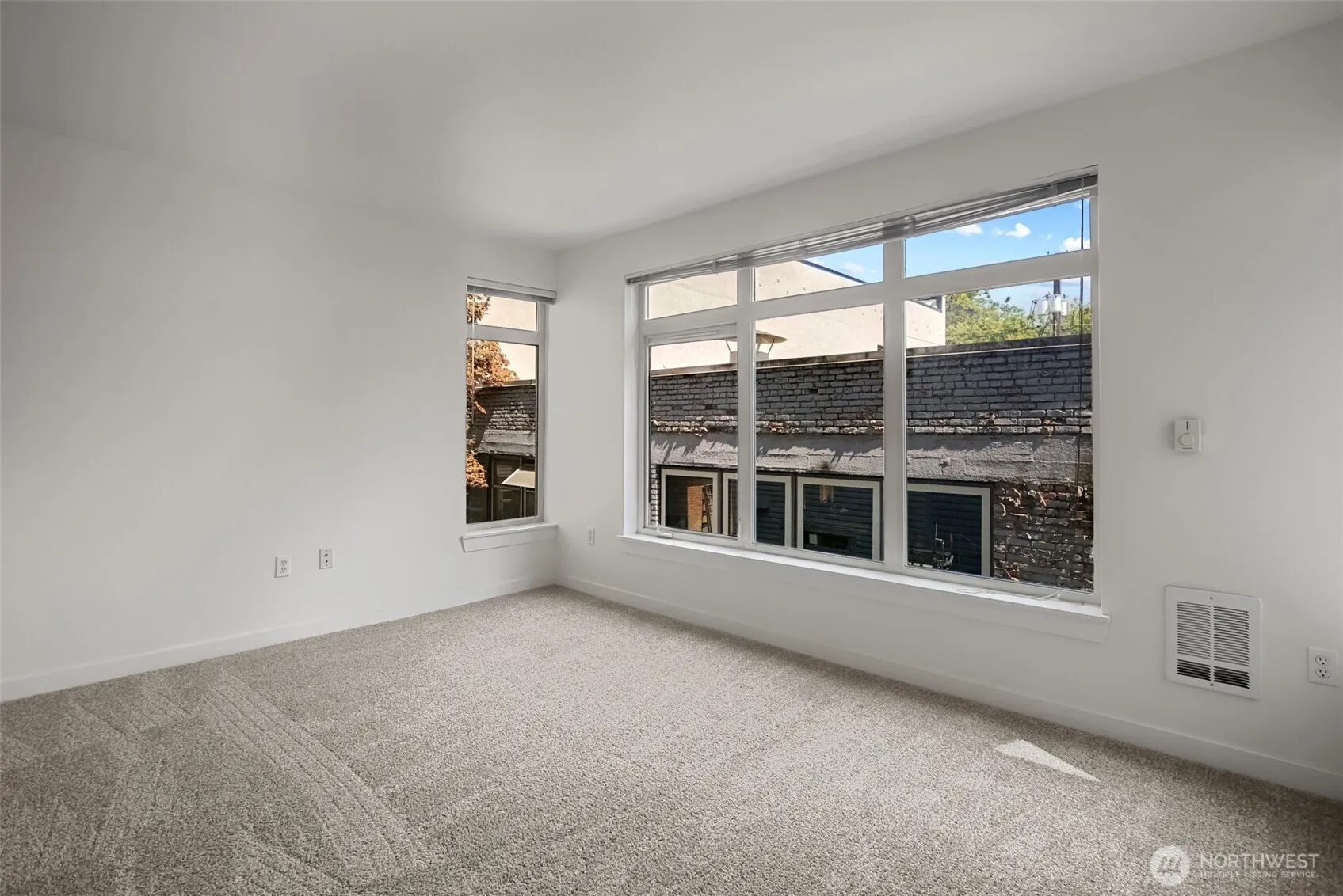 Property photo for 1610 Belmont Avenue #314, Seattle photo 3