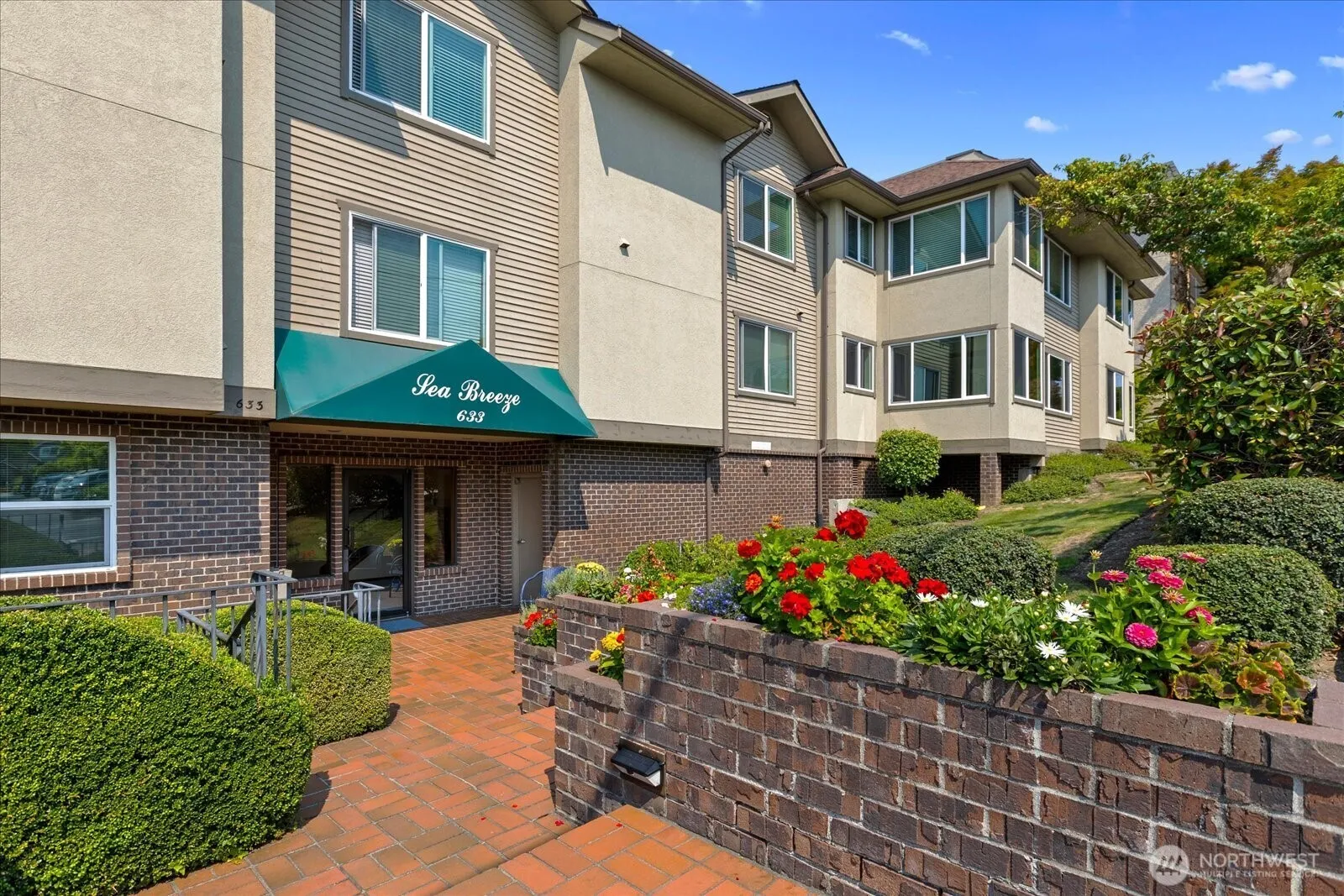 Property photo for 633 Main Street #104, Edmonds photo 3