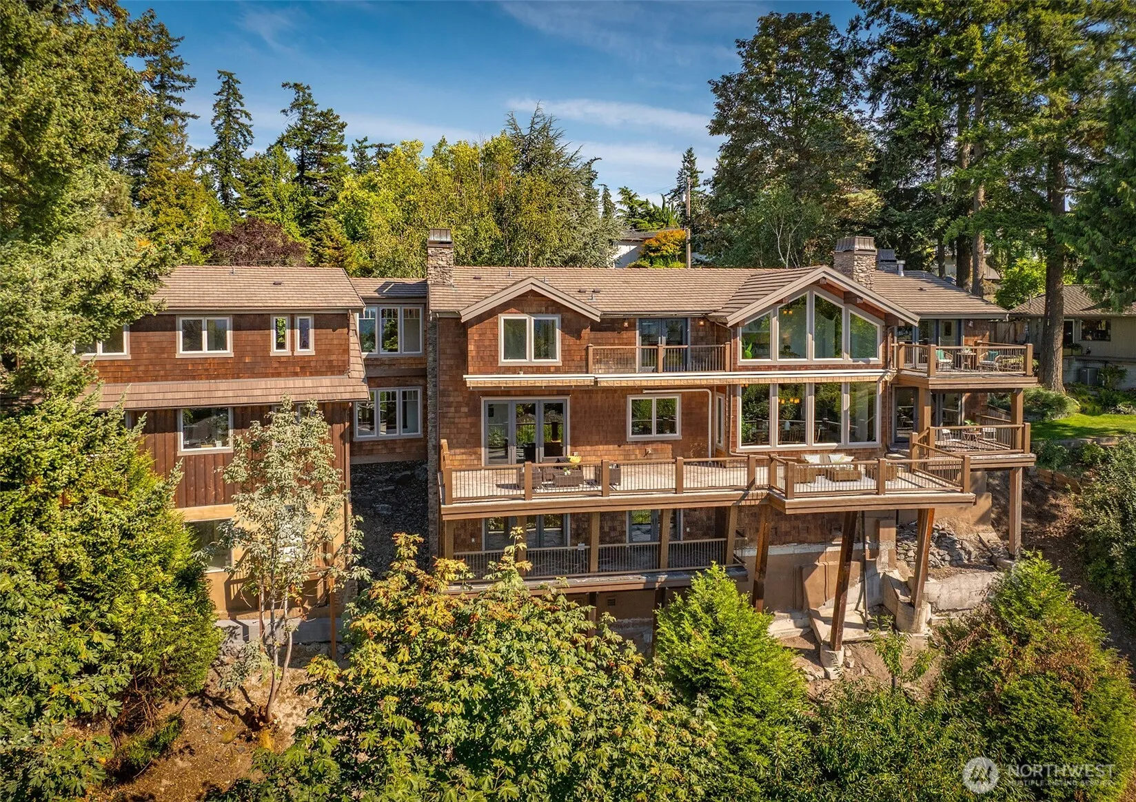 Property photo for 744 Loveland Avenue, Mukilteo