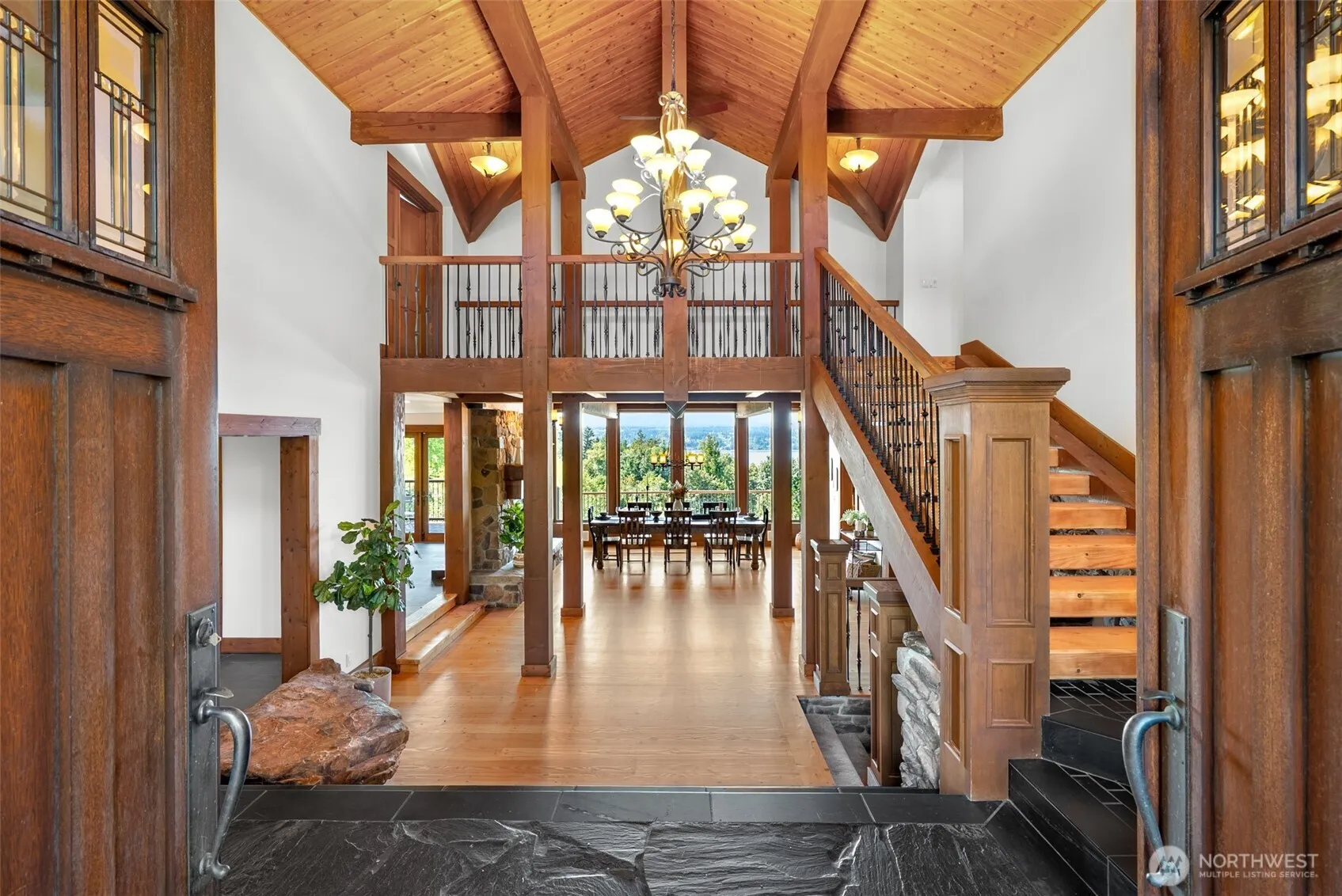 Property photo for 744 Loveland Avenue, Mukilteo photo 4