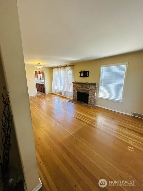 Property photo for 3210 Nw 69th Street, Seattle photo 4