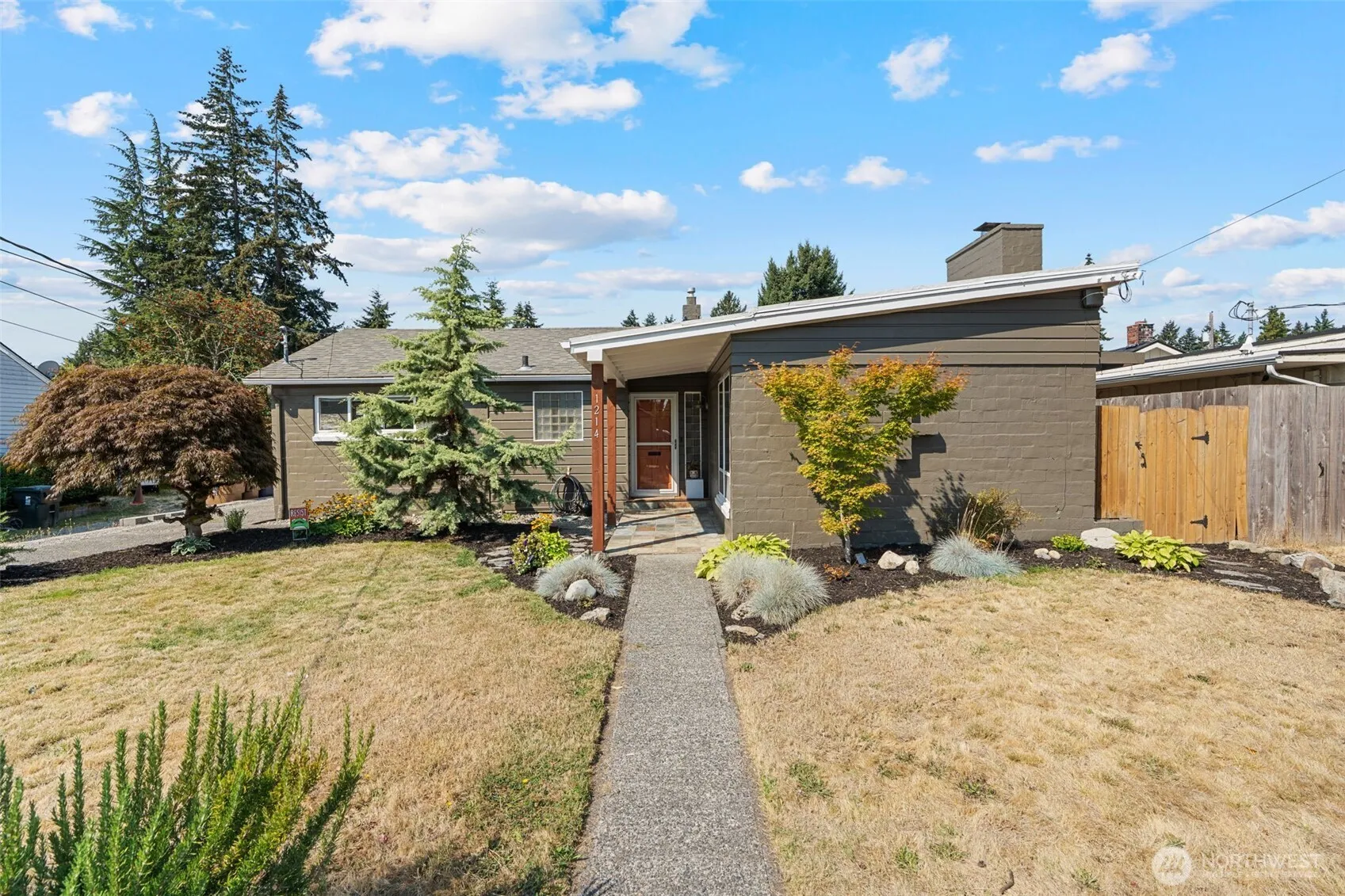 Property photo for 1214 N Monroe Street, Tacoma