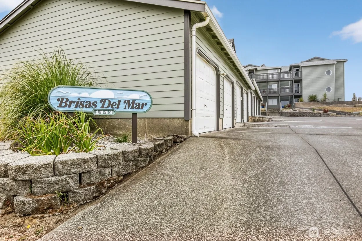 Property photo for 1443 Ocean Shores Boulevard Sw #102, Ocean Shores photo 5