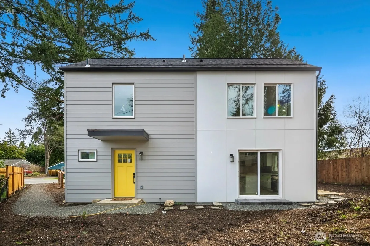Property photo for 1404 N 136th Street, Seattle