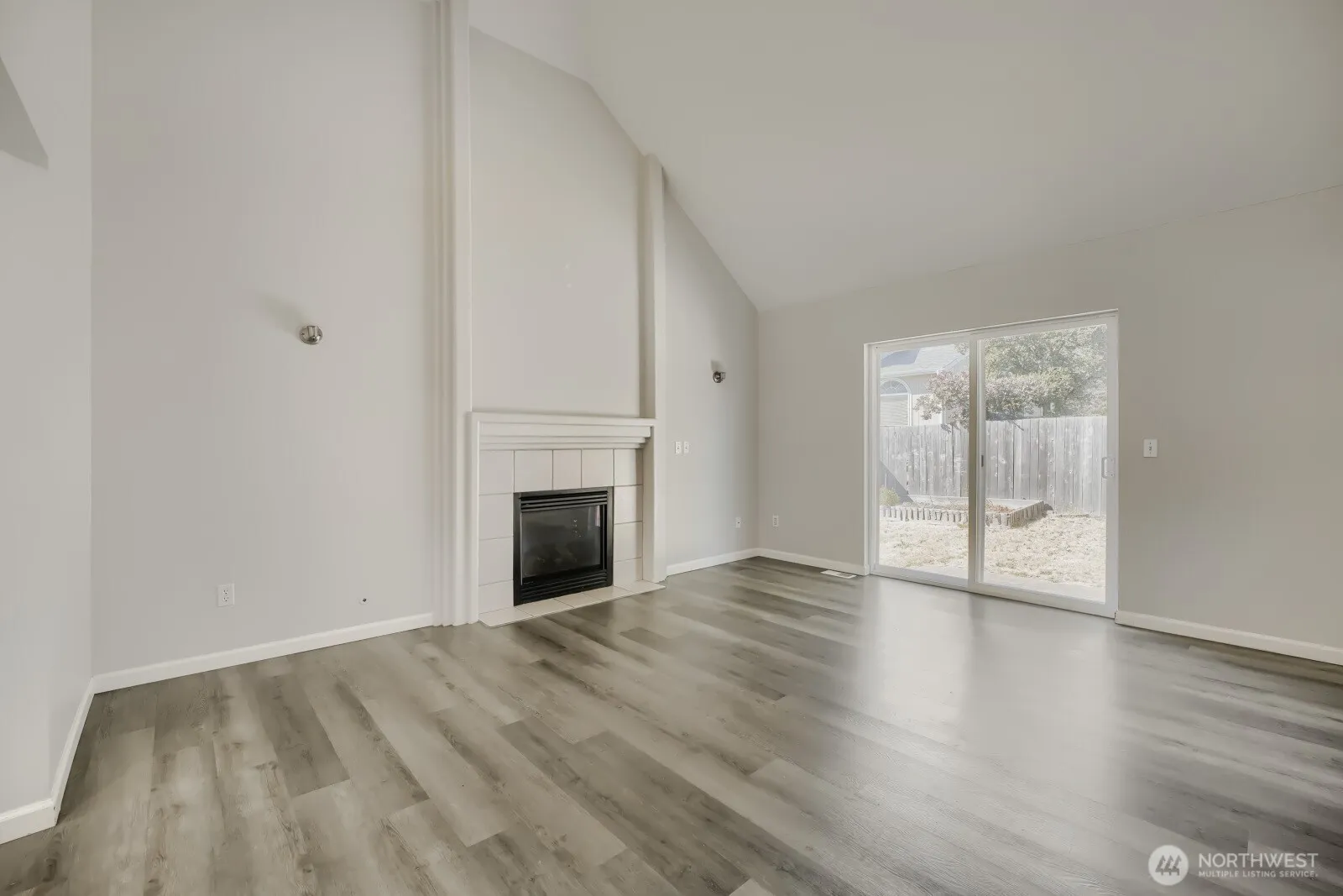 Property photo for 2223 63rd Avenue Ne, Tacoma photo 4
