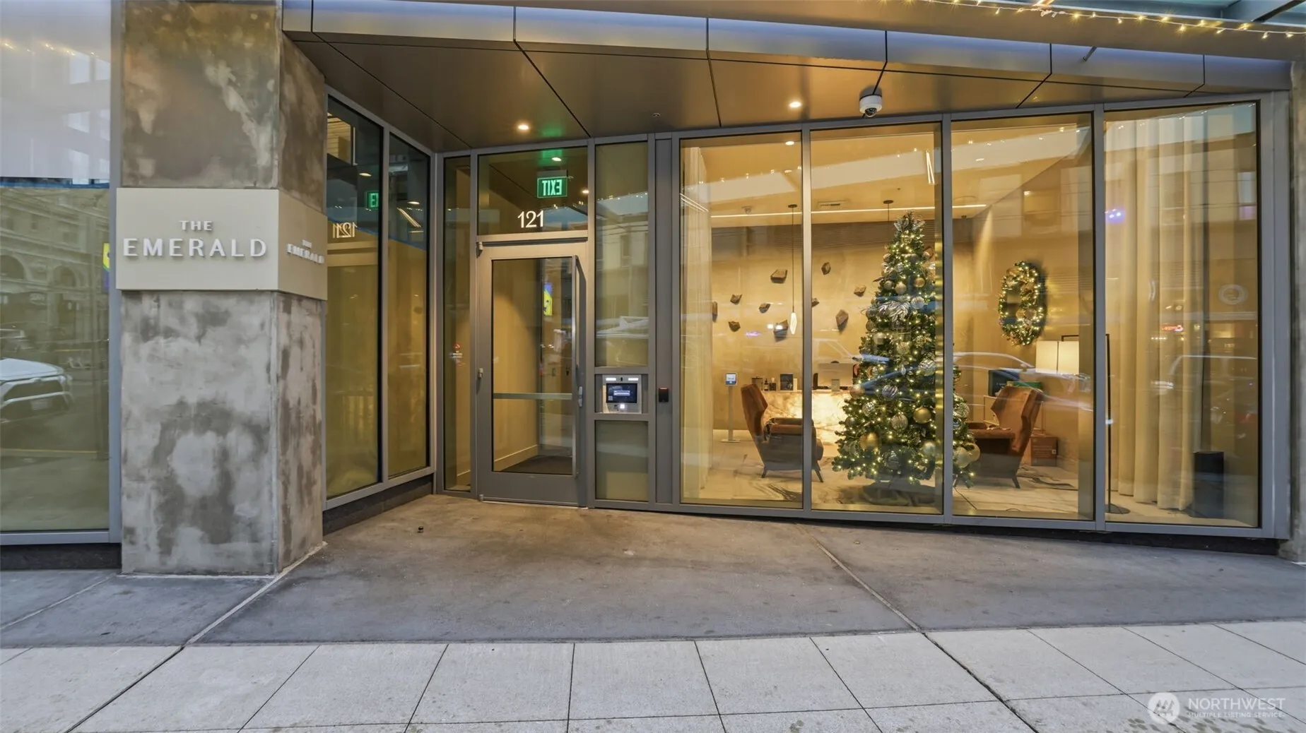Property photo for 121 Stewart Street #905, Seattle photo 2