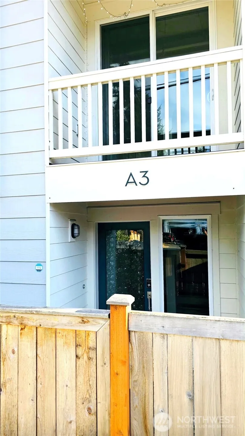 Property photo for 5118 164th Street Sw #a3, Edmonds photo 2