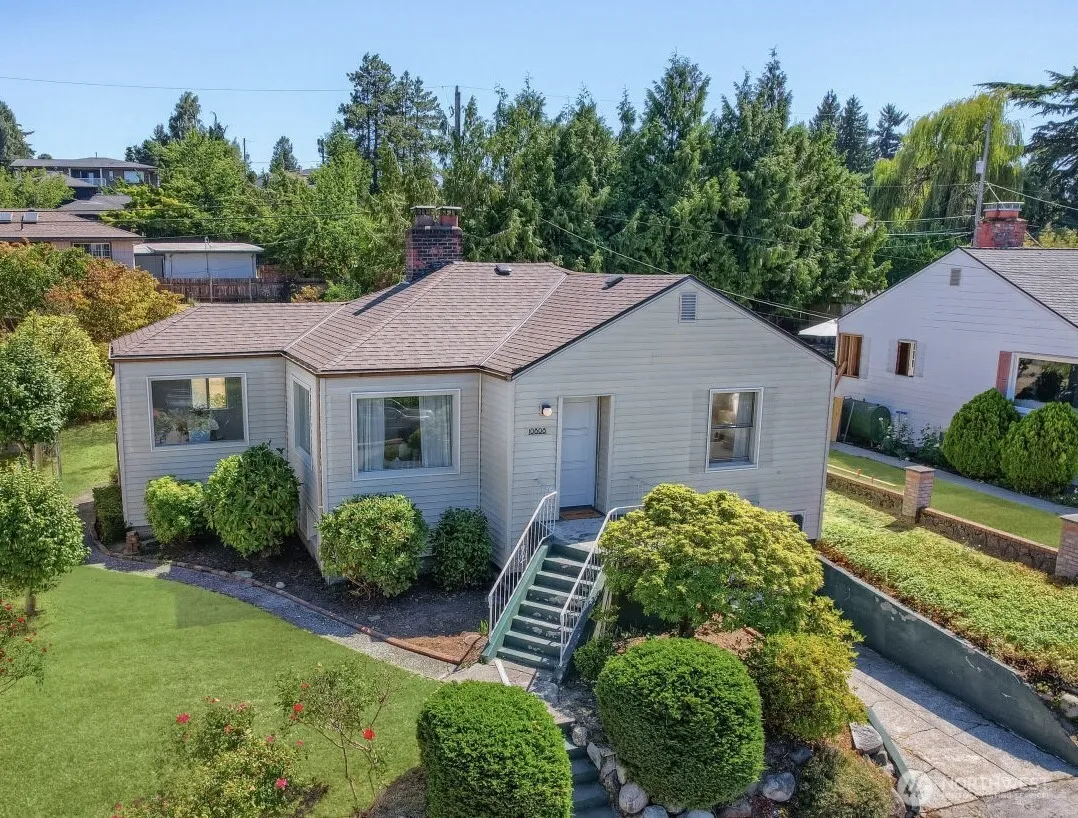 Property photo for 10808 Lake Ridge Drive S, Seattle