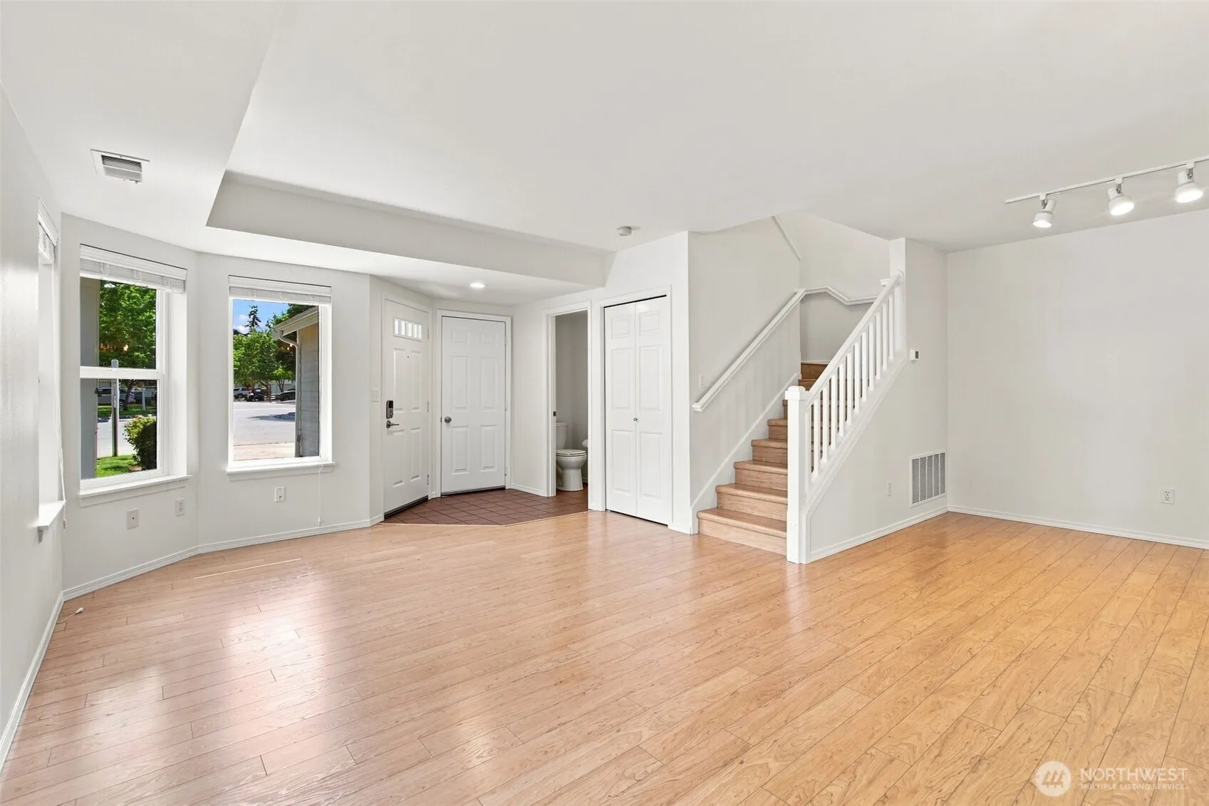 Property photo for 5601 N Grove Drive, Mukilteo photo 5