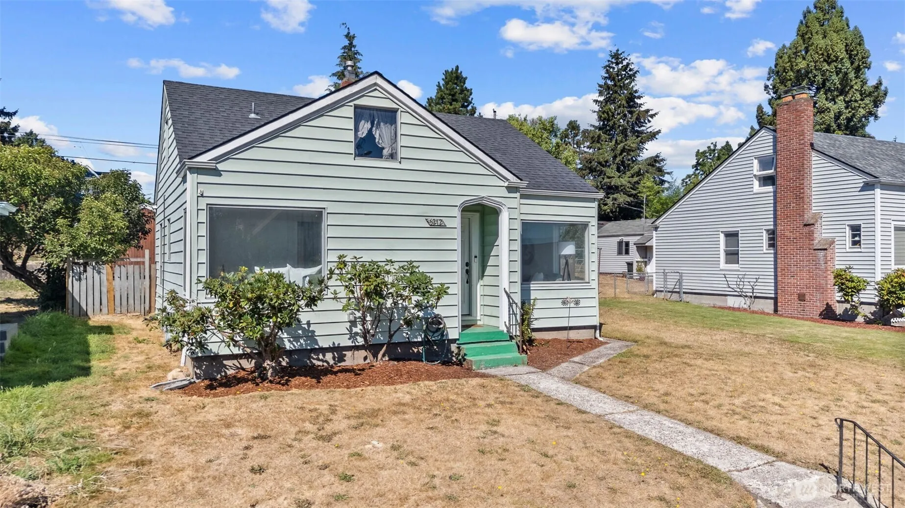 Property photo for 5212 Yakima Avenue, Tacoma photo 2