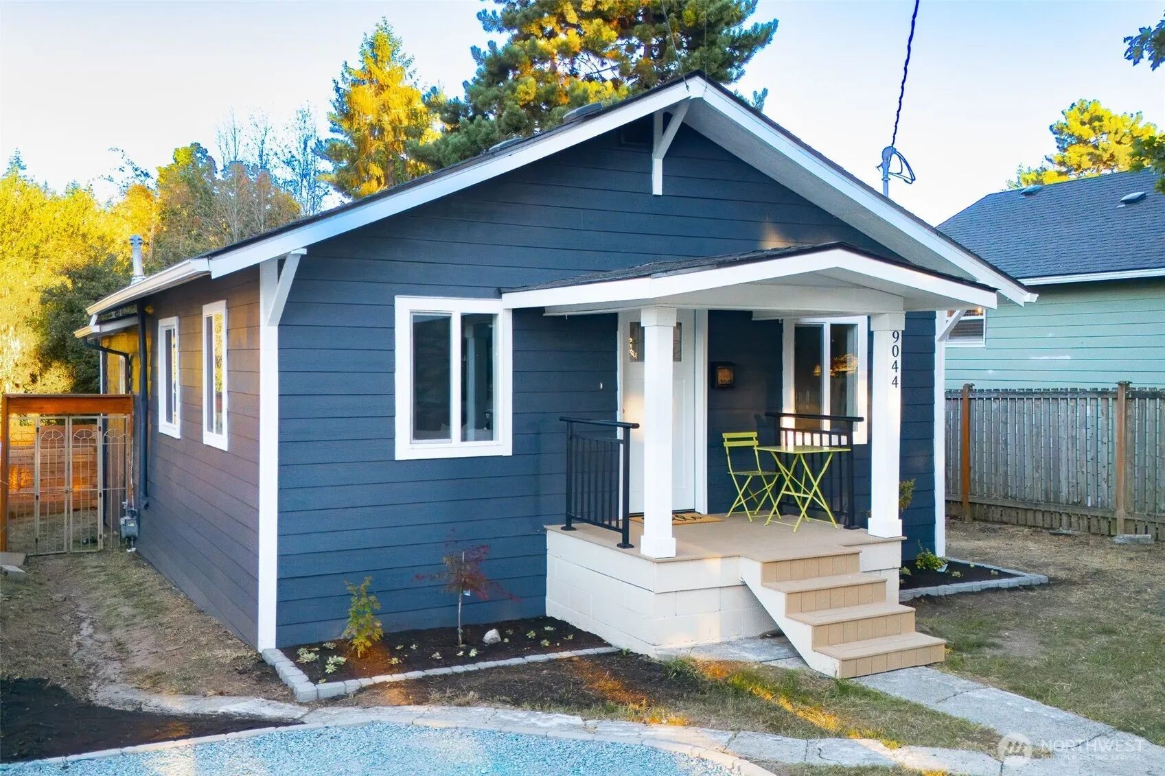 Property photo for 9044 9th Avenue Sw, Seattle
