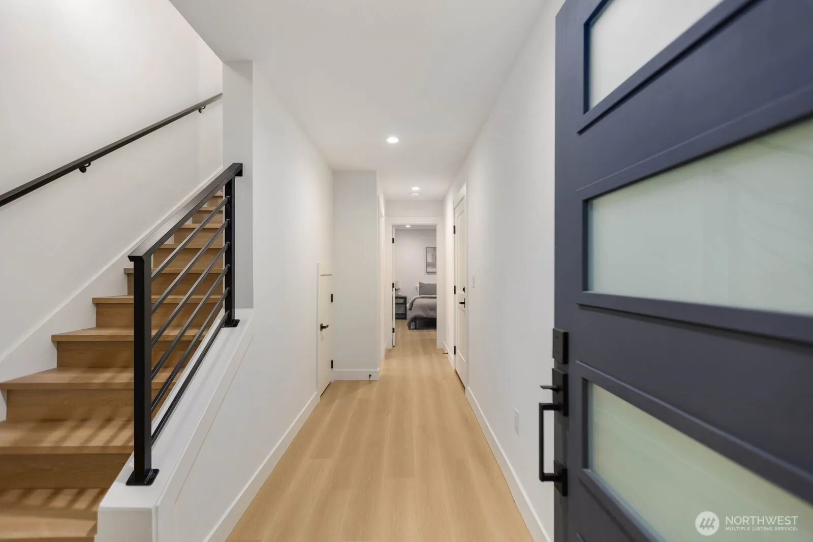 Property photo for 13321 3rd Avenue Ne #b, Seattle photo 3