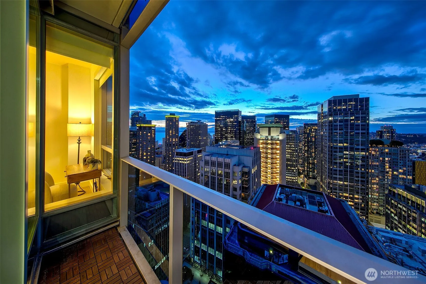 Property photo for 737 Olive Way #3101, Seattle photo 5