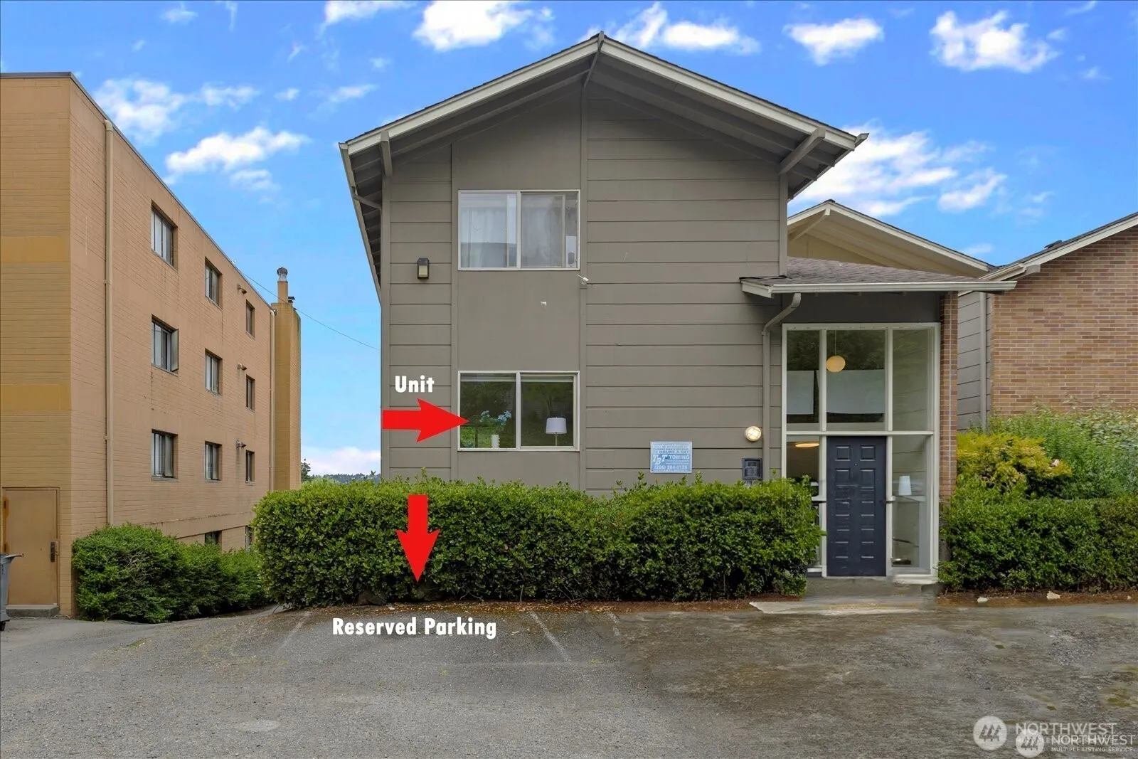 Property photo for 3700 W 25th Place #201, Seattle photo 4