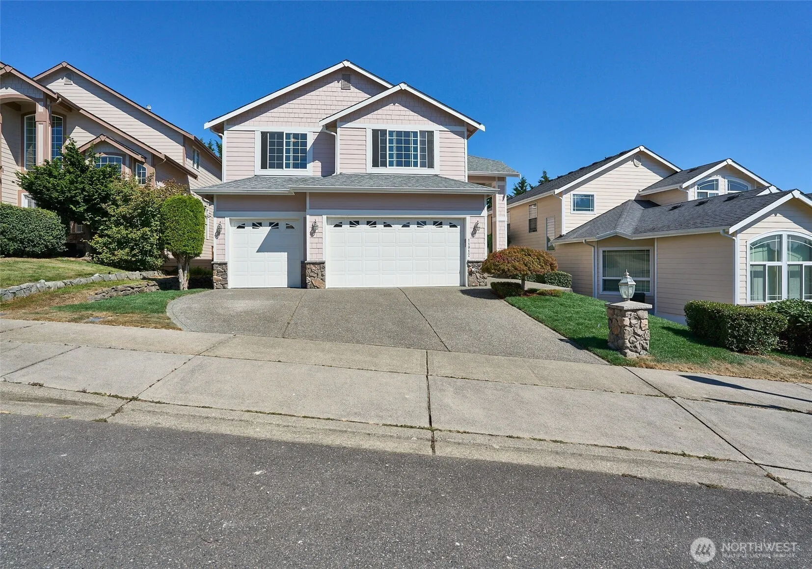 Property photo for 11912 Se 240th Place, Kent photo 2