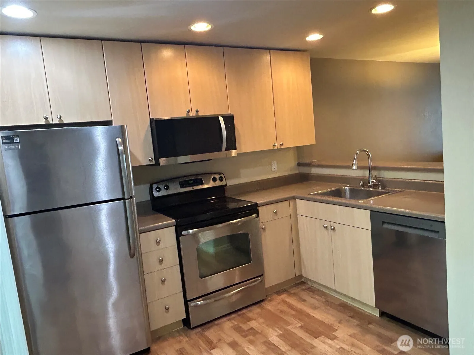 Property photo for 16101 Bothell Everett Hwy #m4, Mill Creek photo 5