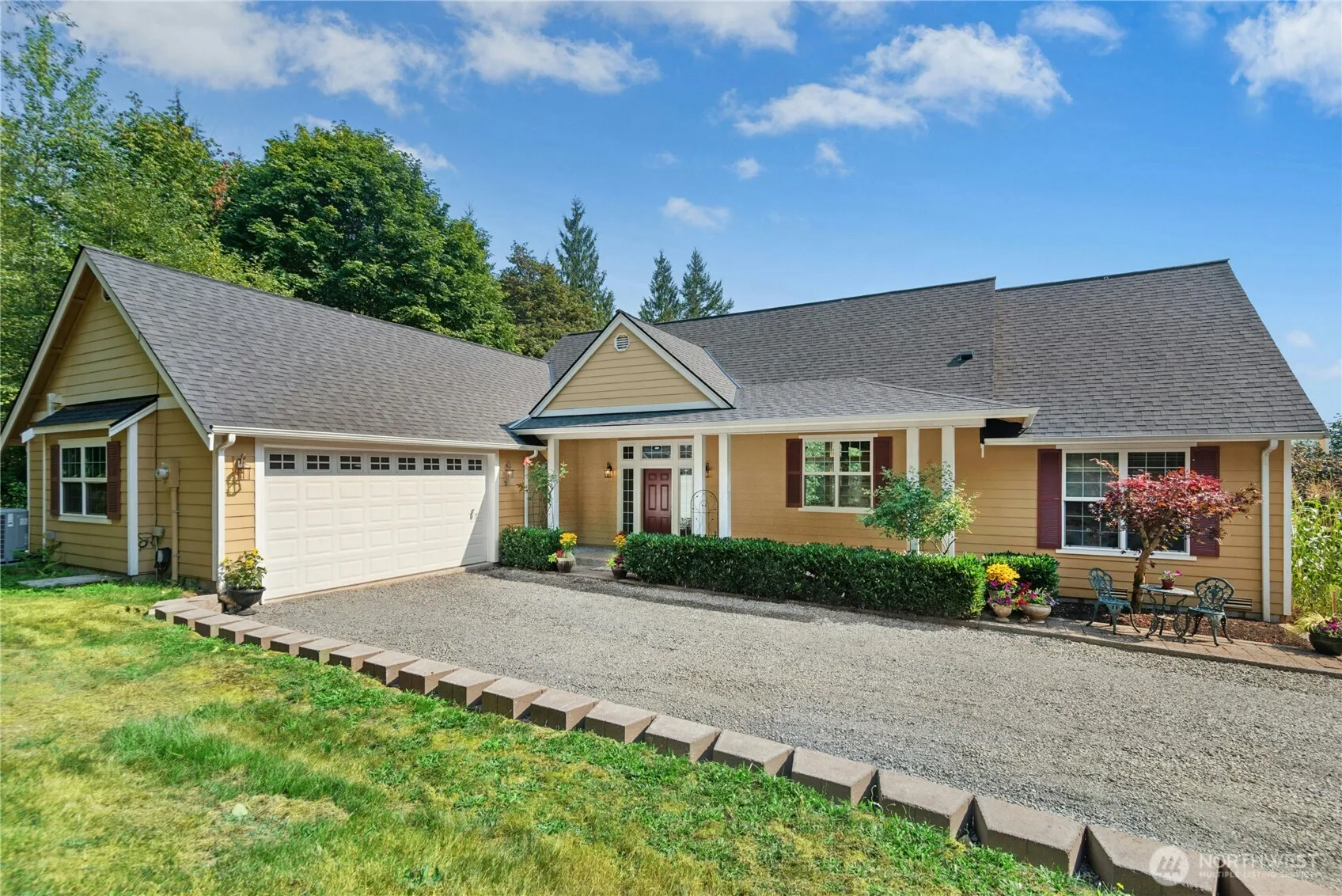 Property photo for 2 201st Avenue Ne, Snohomish photo 2