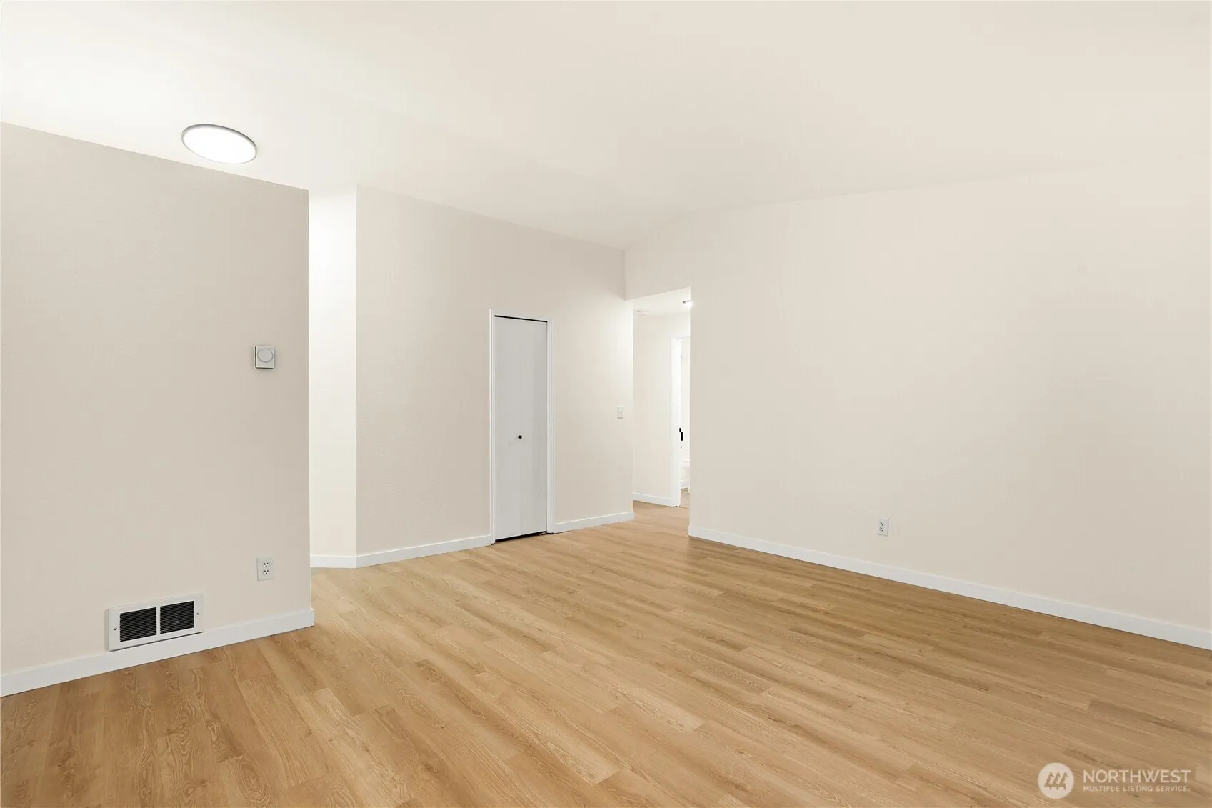 Property photo for 22607 Se 273rd Street, Maple Valley photo 5