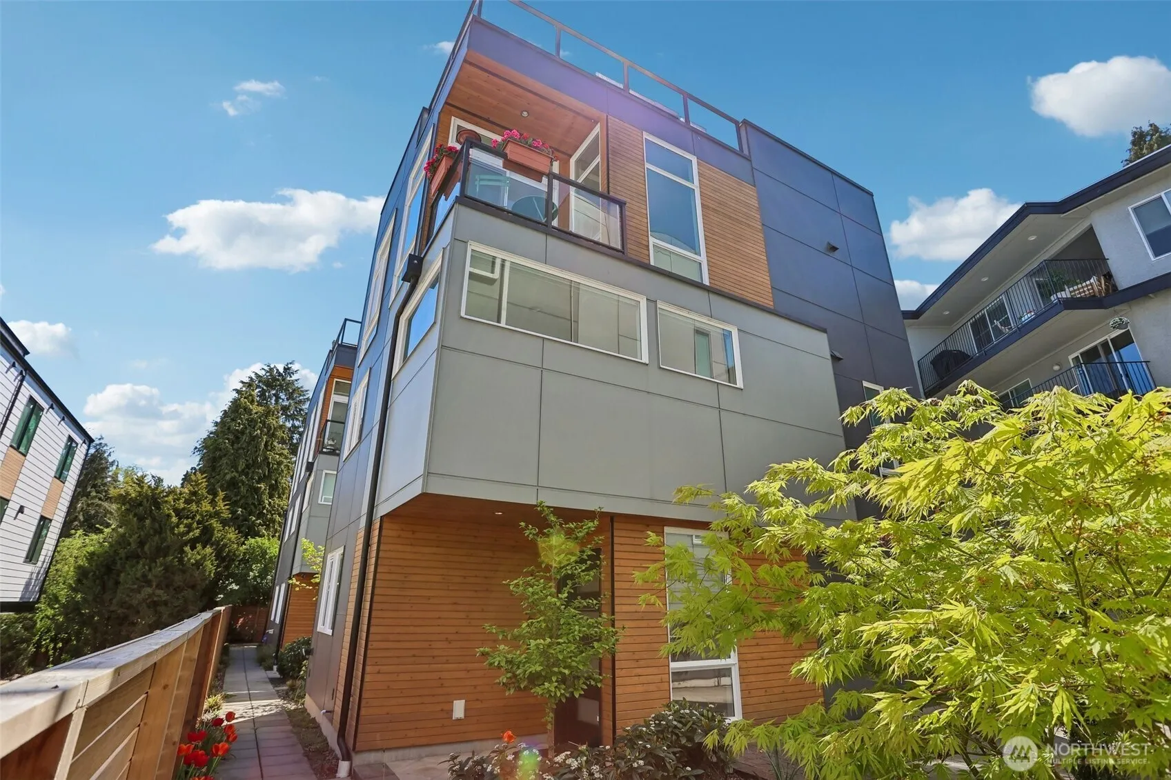 Property photo for 1926 Ferry Avenue Sw, Seattle