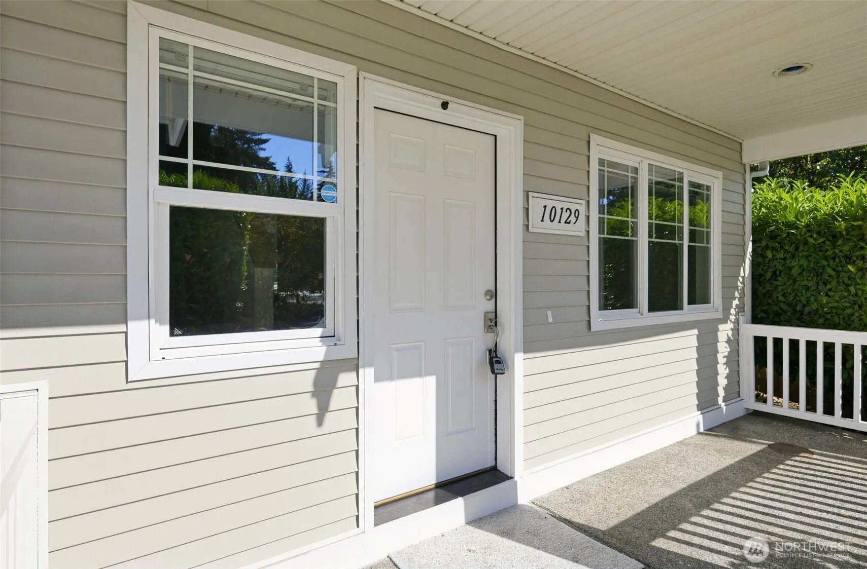 Property photo for 10129 19th Avenue S, Tacoma photo 2