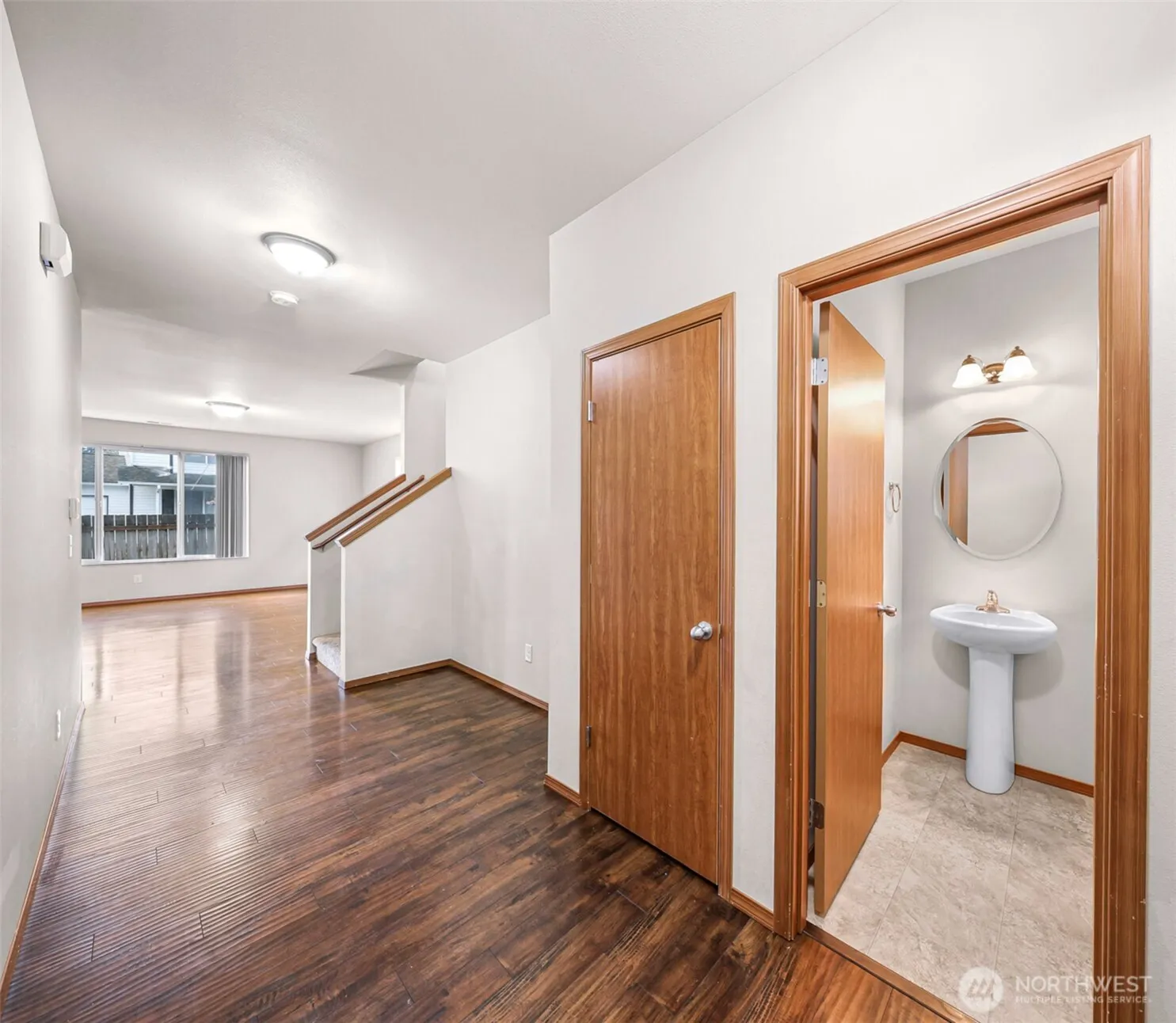 Property photo for 908 138th Place Sw, Everett photo 3