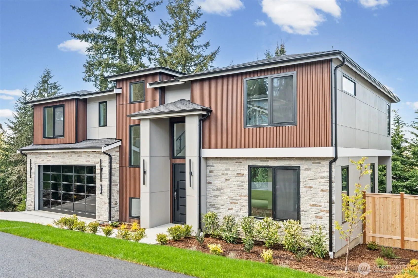 Property photo for 16036 Se 44th Court, Bellevue photo 2