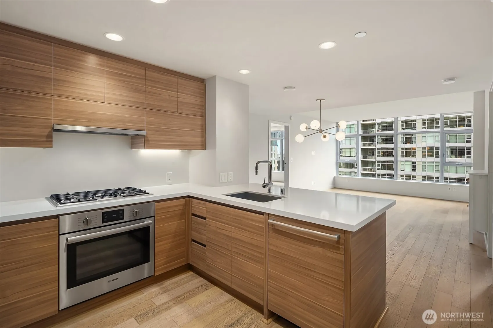 Property photo for 583 Battery St #2208n, Seattle photo 2