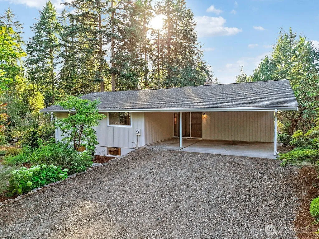 Property photo for 2401 Nw Finn Hill Road, Poulsbo photo 4