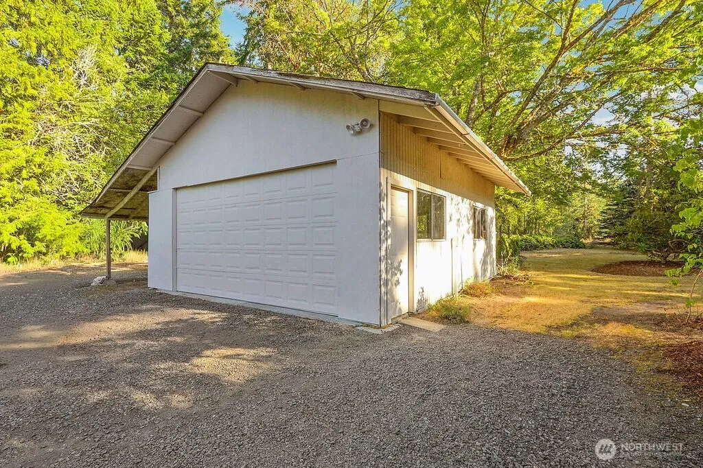 Property photo for 2401 Nw Finn Hill Road, Poulsbo photo 5