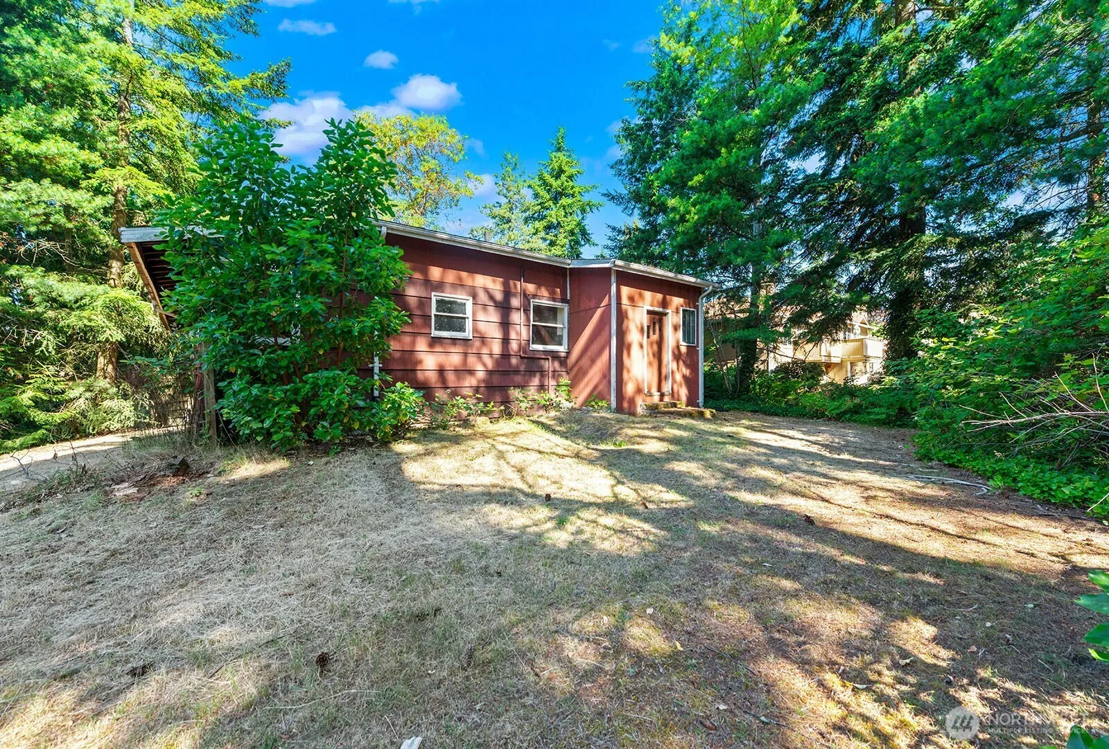 Property photo for 17552 12th Avenue Ne, Shoreline photo 2