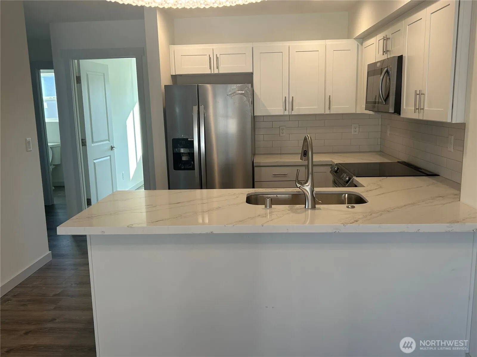 Property photo for 13243 Ambaum Boulevard Sw #c, Burien photo 3