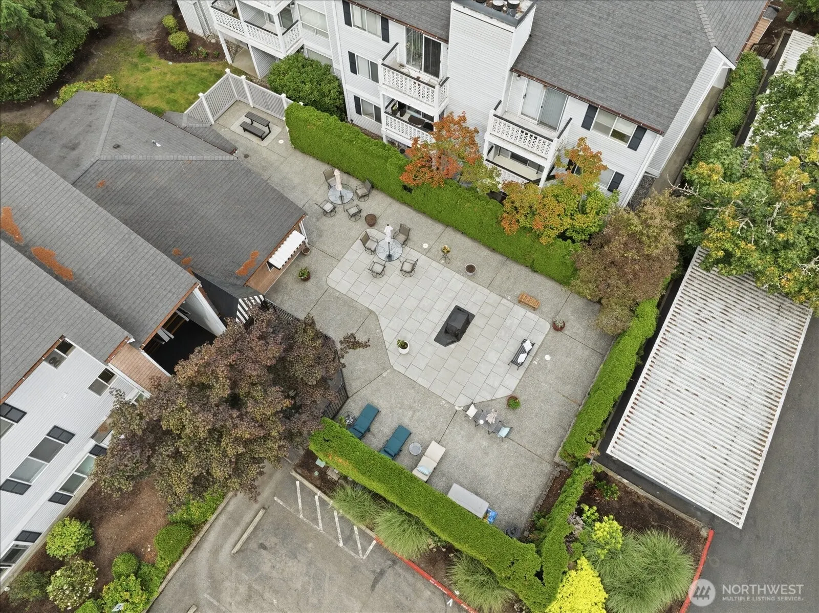Property photo for 1011 156th Ave Ne Avenue Ne #207, Bellevue photo 3