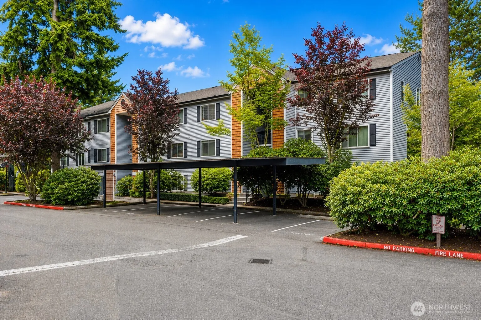 Property photo for 1011 156th Ave Ne Avenue Ne #207, Bellevue