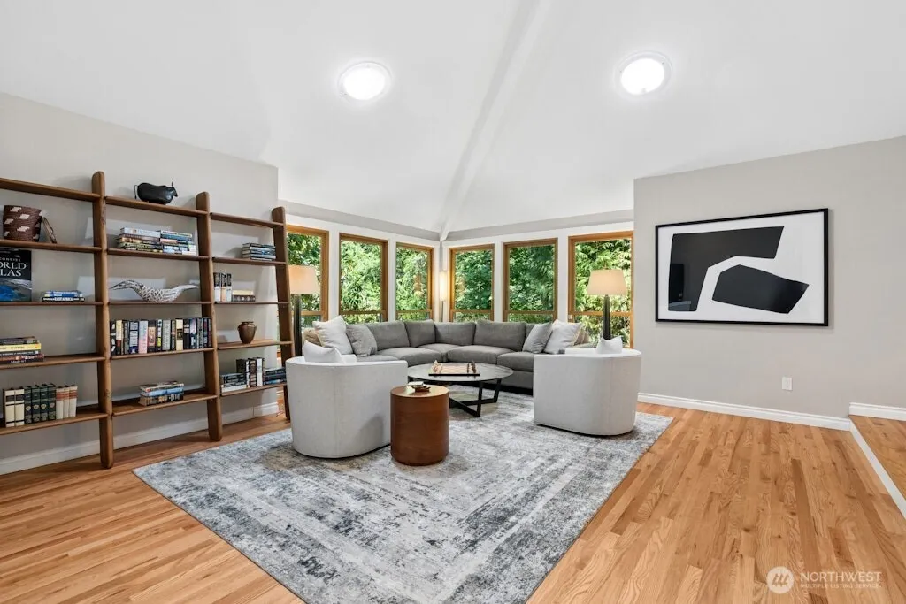 Property photo for 3726 219th Avenue Se, Sammamish photo 4