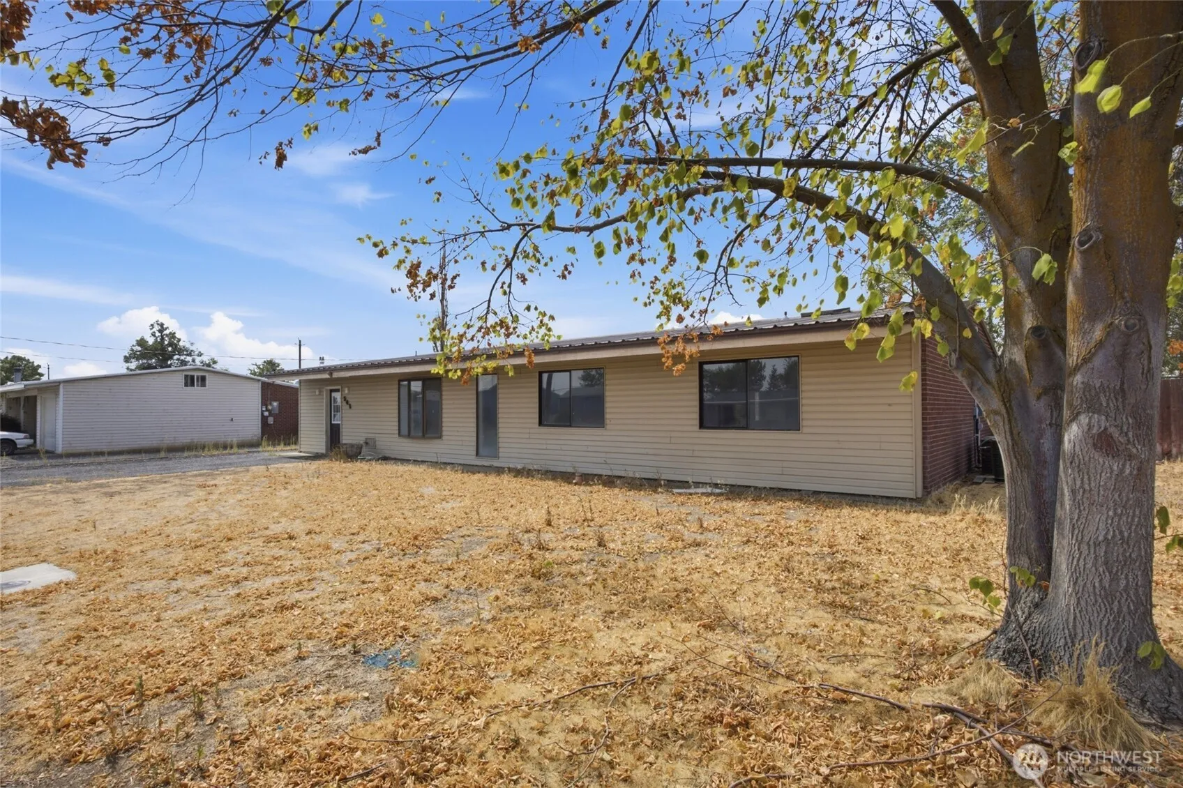 Property photo for 541 Castle Drive, Moses Lake photo 2