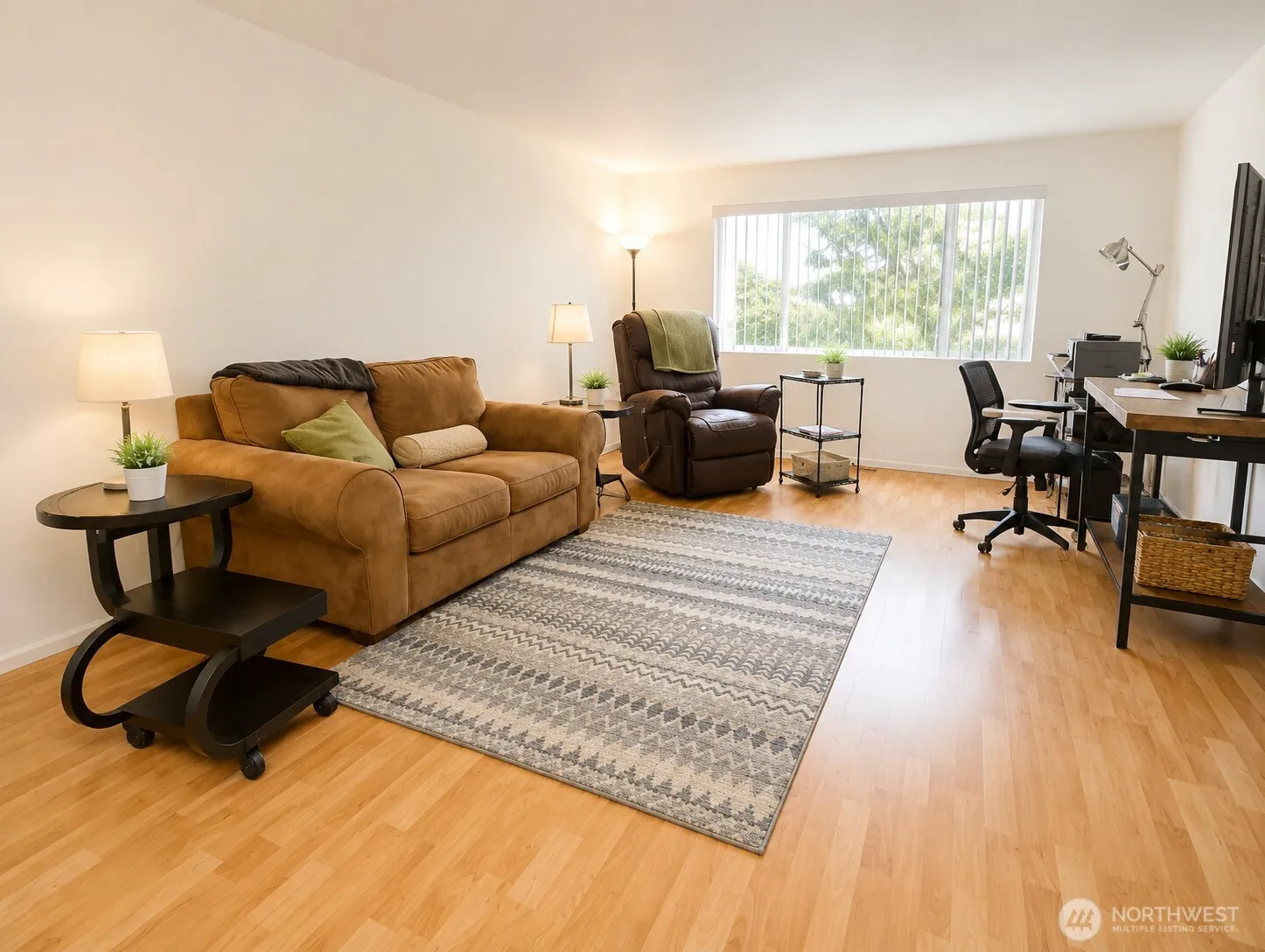 Property photo for 5719 Highway Place #6, Everett