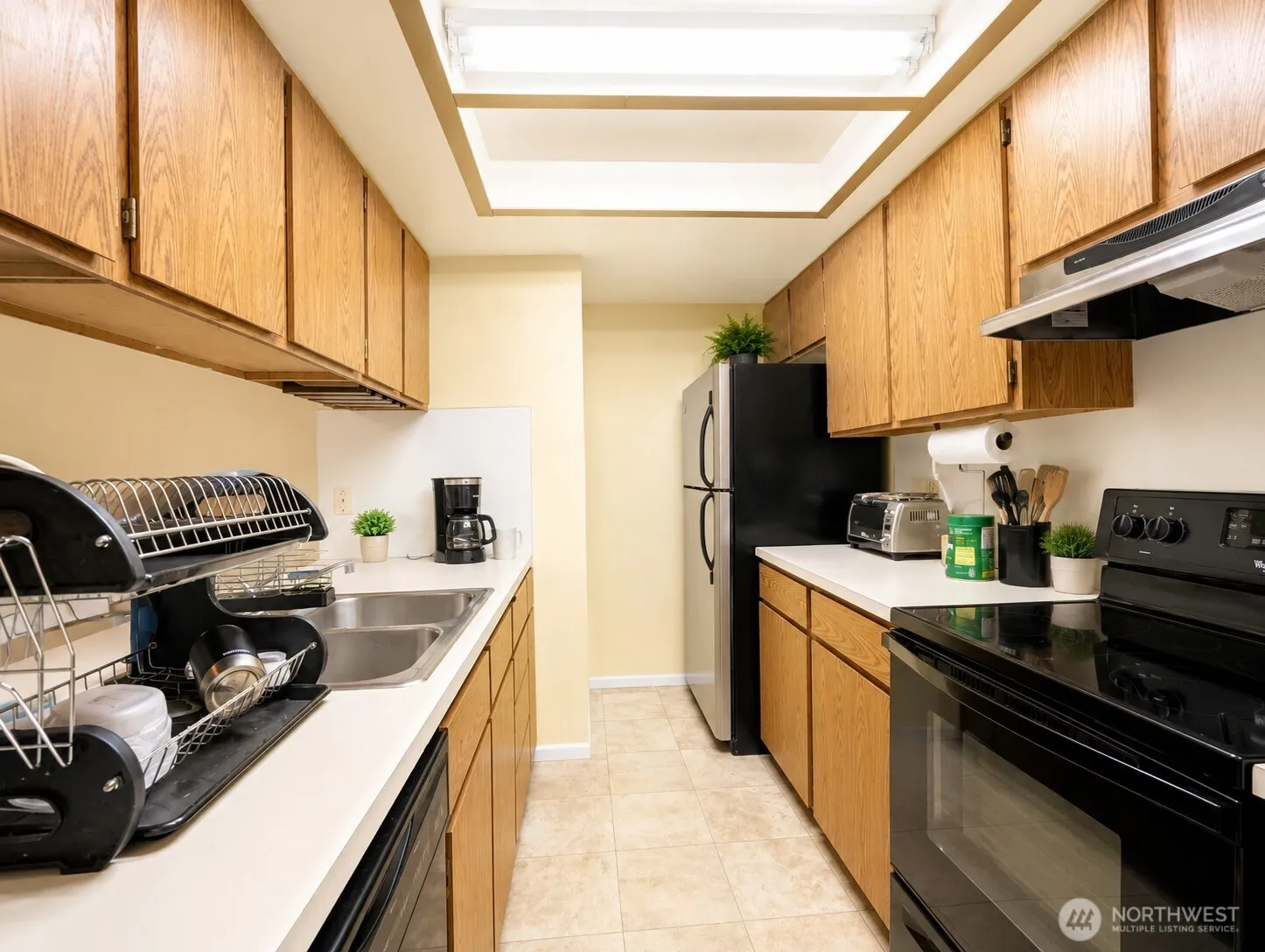 Property photo for 5719 Highway Place #6, Everett photo 2