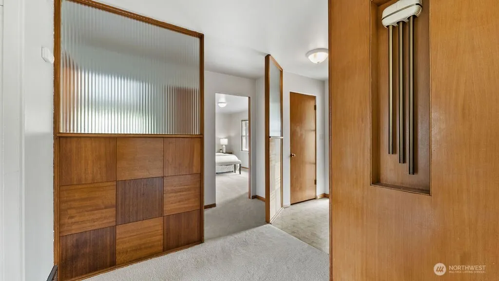 Property photo for 9533 14th Avenue Nw, Seattle photo 4
