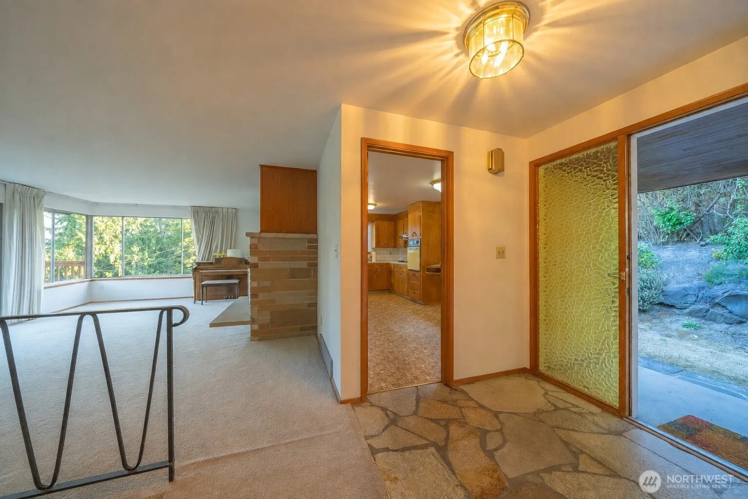 Property photo for 19526 53rd Avenue Ne, Lake Forest Park photo 5