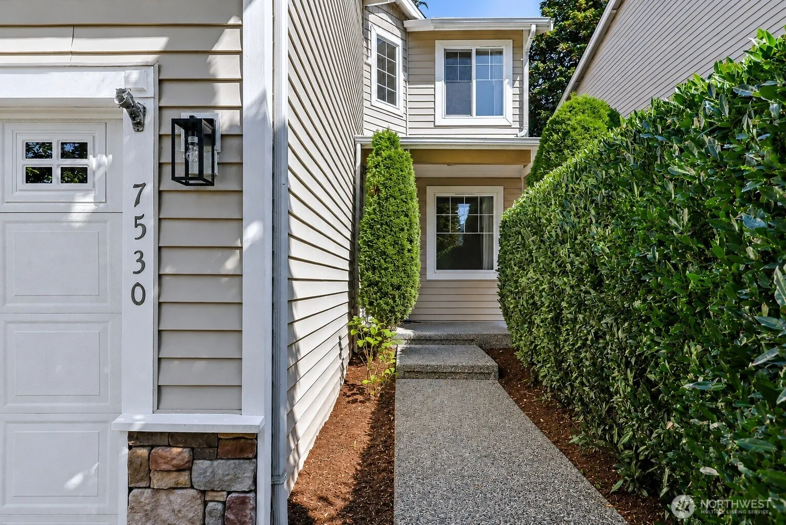 Property photo for 7530 Ne 204th Place, Kenmore photo 3