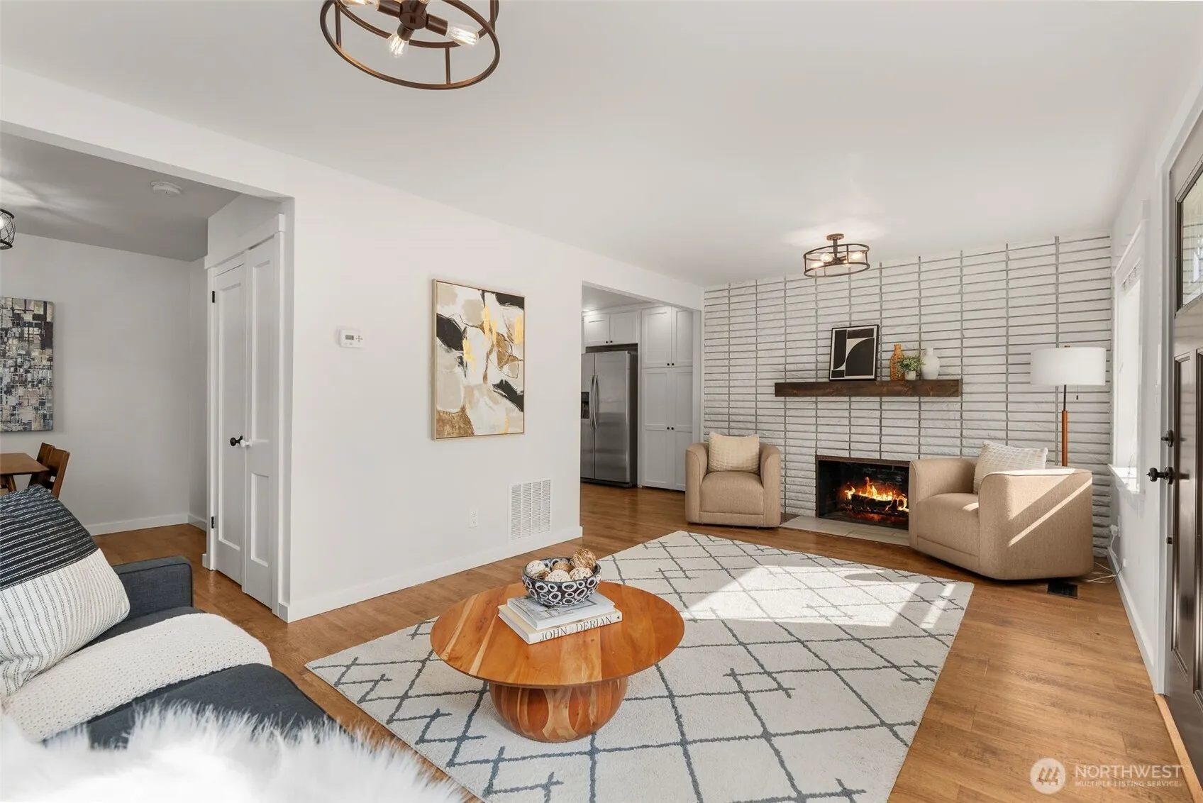 Property photo for 10530 Ashworth Avenue N, Seattle photo 4