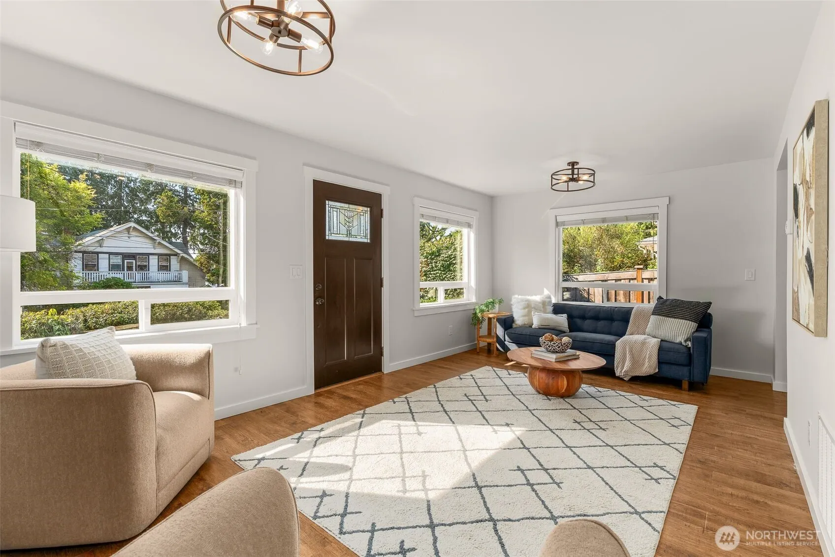 Property photo for 10530 Ashworth Avenue N, Seattle photo 5